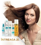 Castiga 30 de premii Pantene Aqua Light